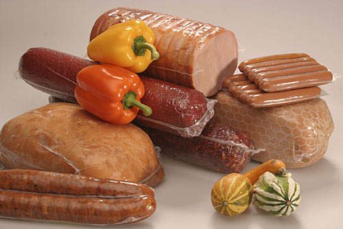 Vacuum shrink-wrapped meat products